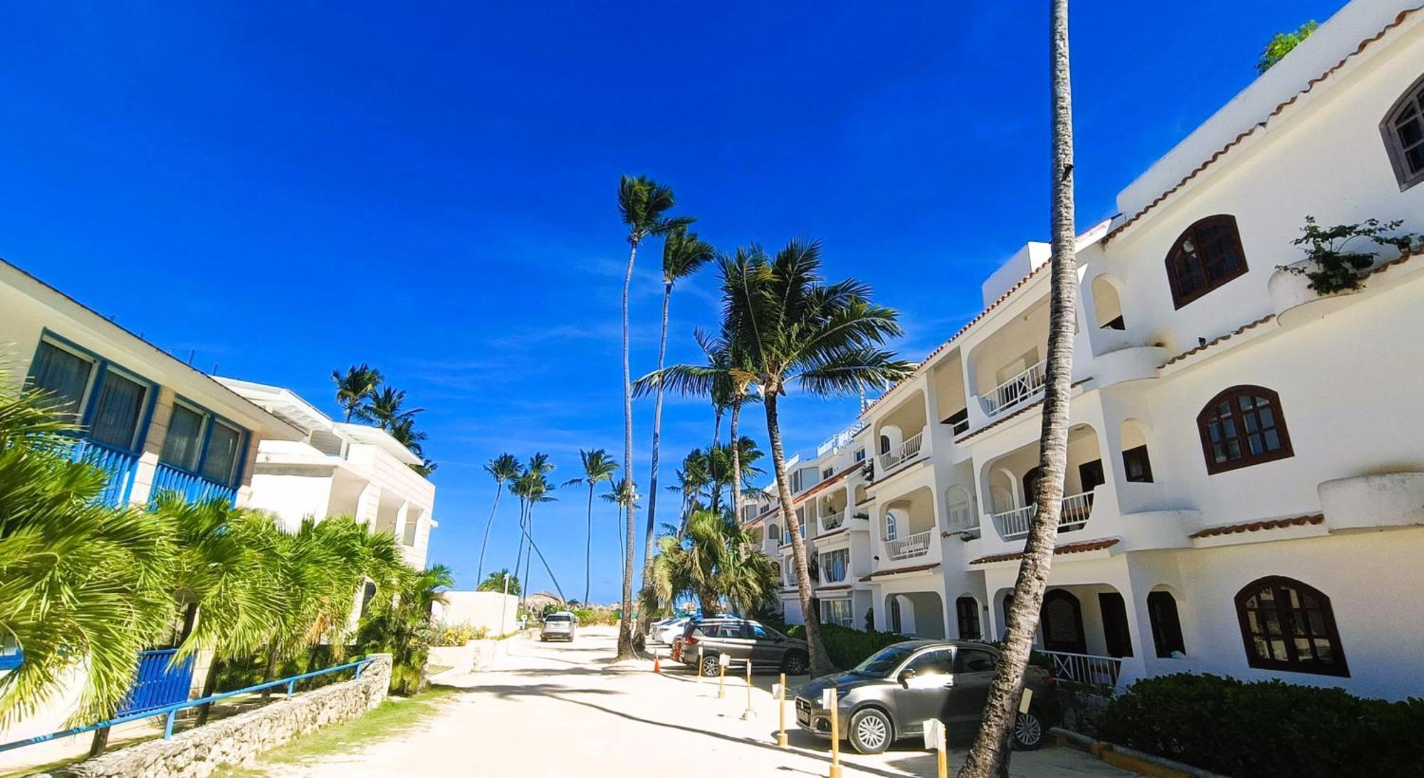 Flor Del Mar Condo Punta Cana Beachfront Exterior photo